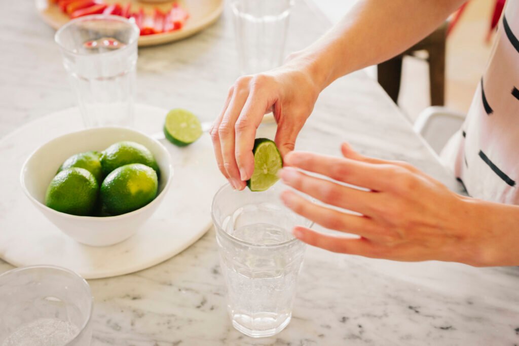 7 AMAZING LIME WATER BENEFITS